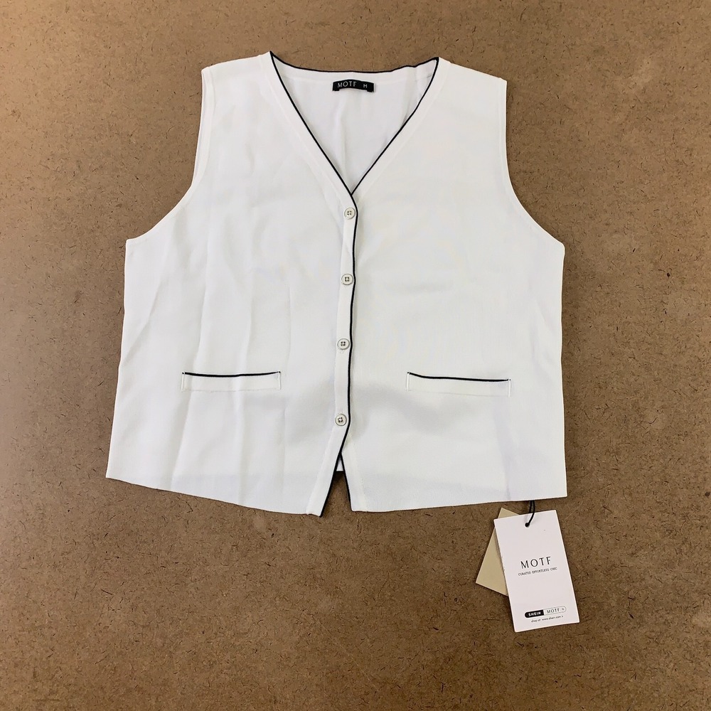 MOTF X Brooks Nader Women's Medium White Black Contrast Trim Sweater Vest NWT